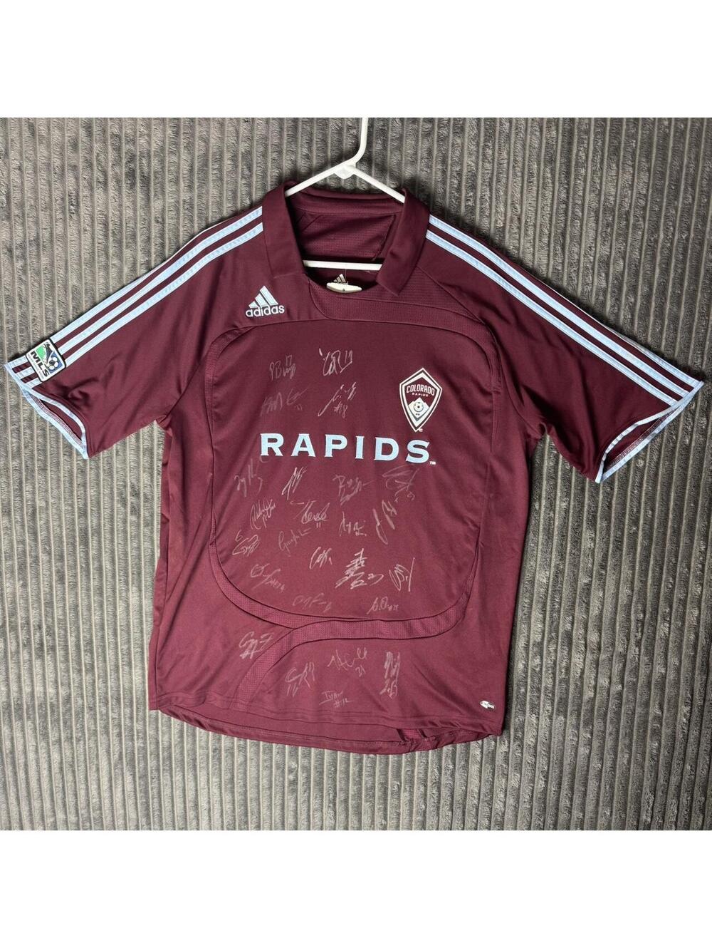 Adidas Men's Burgundy and Red Tshirt